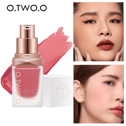 O Blush Líquido oferece um brilho natural que realça sua beleza de maneira radiante. Sua fórmula líquida proporciona um acabamento suave e luminoso, criando um aspecto saudável e fresco. Experimente o toque de luminosidade que eleva sua maquiagem a um novo patamar.